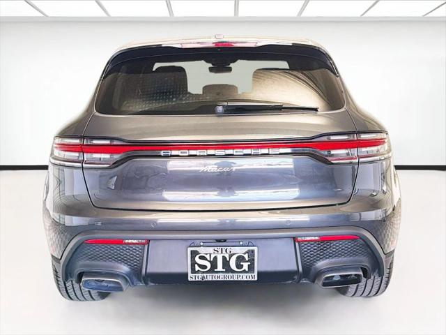2022 Porsche Macan Base