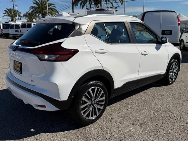 2022 Nissan Kicks SV Xtronic CVT