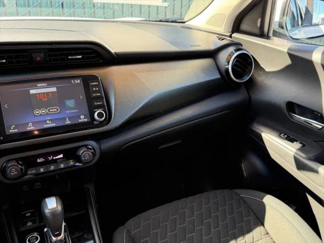 2022 Nissan Kicks SV Xtronic CVT