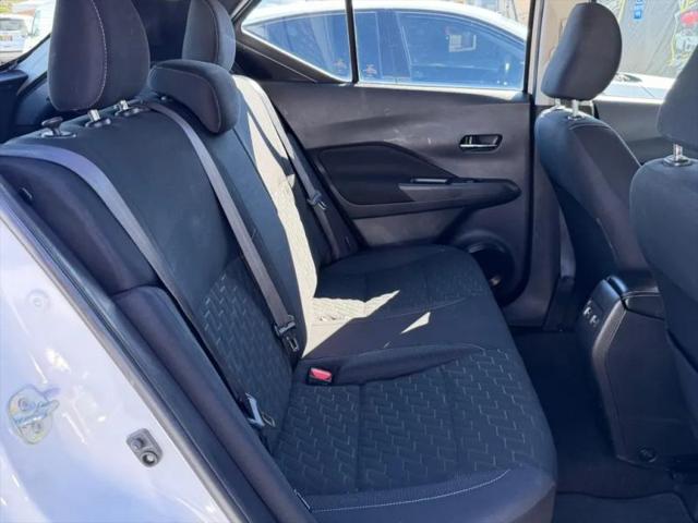 2022 Nissan Kicks SV Xtronic CVT