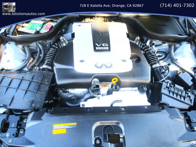 2014 INFINITI Q60 Base