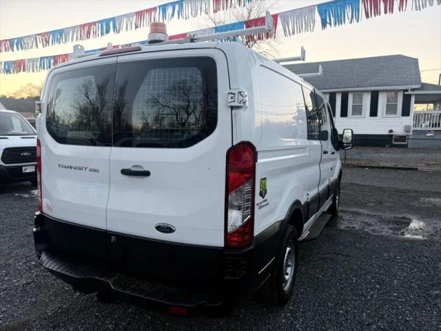 2016 Ford Transit w/60/40 Side Door w/RWB