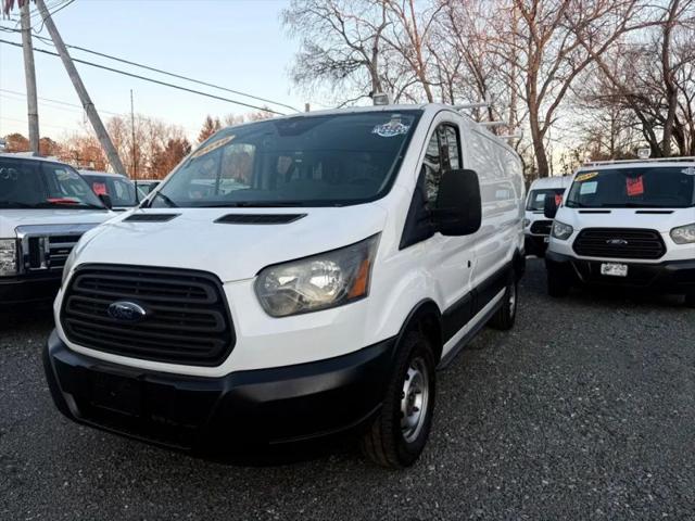 2016 Ford Transit w/60/40 Side Door w/RWB