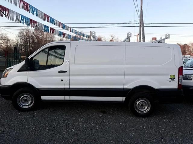2016 Ford Transit w/60/40 Side Door w/RWB
