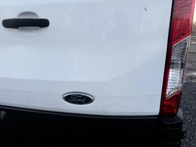 2016 Ford Transit w/60/40 Side Door w/RWB