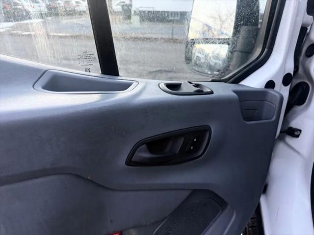 2016 Ford Transit w/60/40 Side Door w/RWB