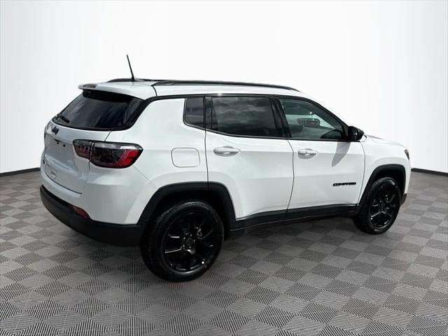 2026 Jeep Compass Latitude Altitude