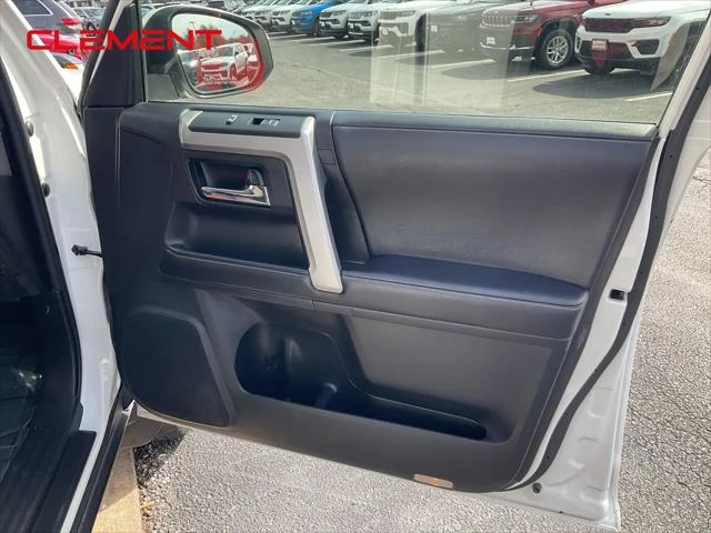 2022 Toyota 4Runner SR5