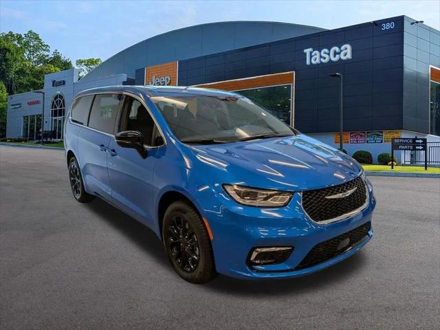 2026 Chrysler Pacifica Select AWD for sale in Elmsford, NY