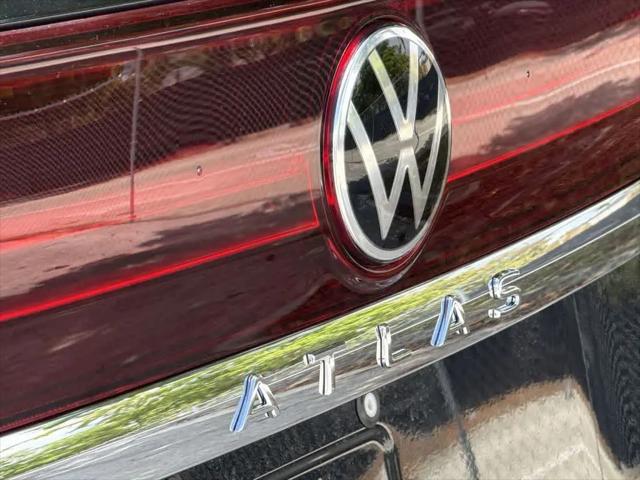 2026 Volkswagen Atlas SE with Technology