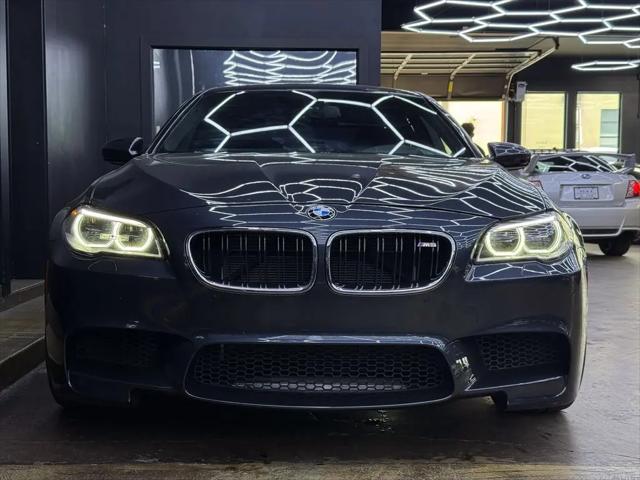 2015 BMW M5 Standard