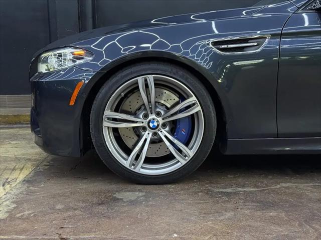 2015 BMW M5 Standard