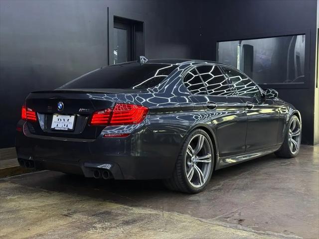 2015 BMW M5 Standard