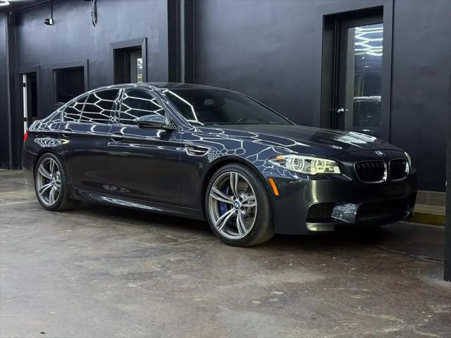 2015 BMW M5 Standard
