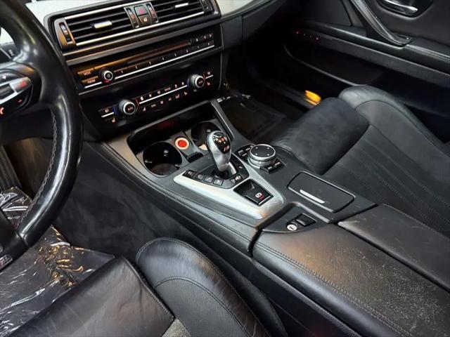 2015 BMW M5 Standard