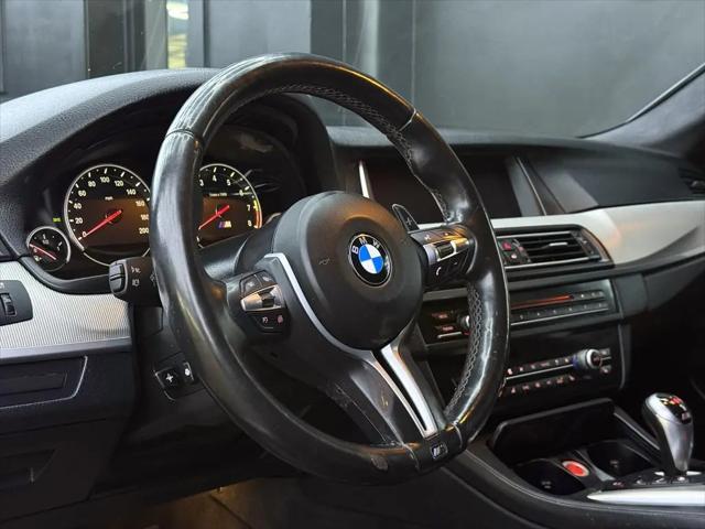 2015 BMW M5 Standard