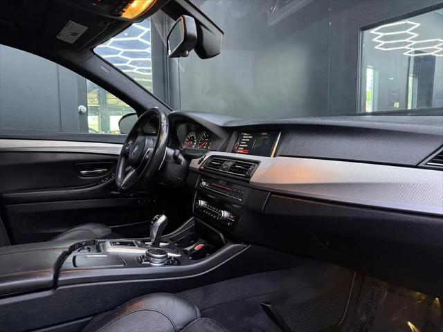 2015 BMW M5 Standard