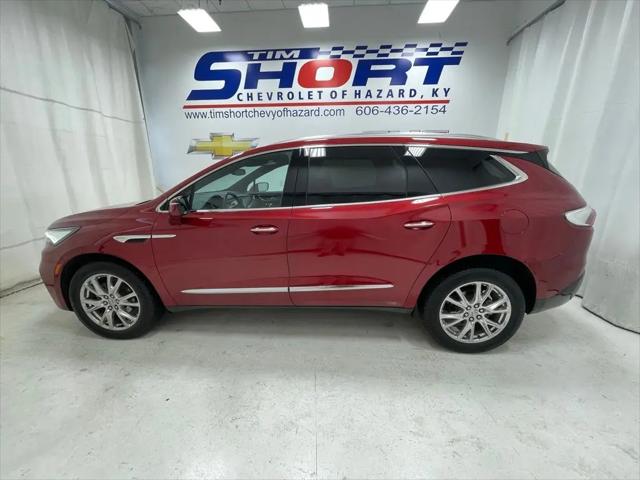 2023 Buick Enclave Essence AWD