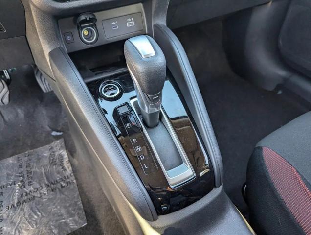 2025 Nissan Versa 1.6 SR