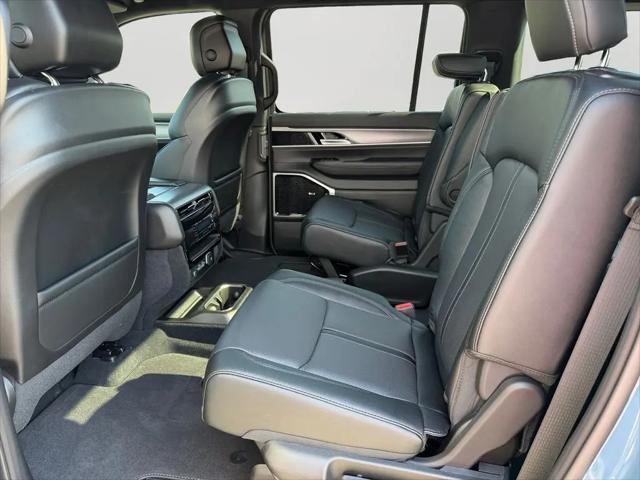 2026 Jeep Grand Wagoneer Limited Altitude 4x4