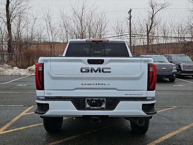 2026 GMC Sierra 2500HD Crew Cab, Standard Bed, Denali Ultimate, 4WD