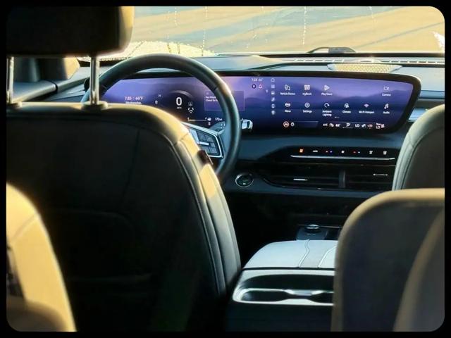 2025 Buick Enclave Preferred FWD