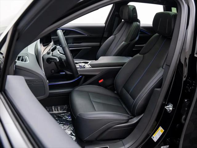 2025 Cadillac iQ Luxury 3 RWD