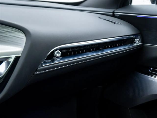 2025 Cadillac iQ Luxury 3 RWD