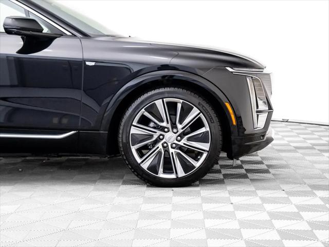 2025 Cadillac iQ Luxury 3 RWD