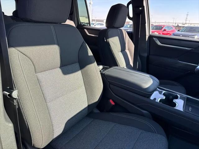 2026 GMC Acadia Elevation AWD