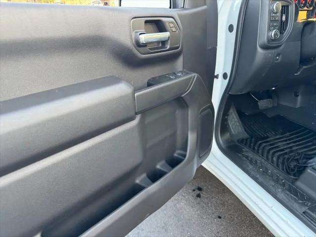 2026 GMC Sierra 1500 Regular Cab, Standard Bed, Pro, 4WD