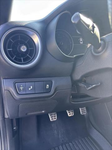 2023 Kia Forte GT Manual