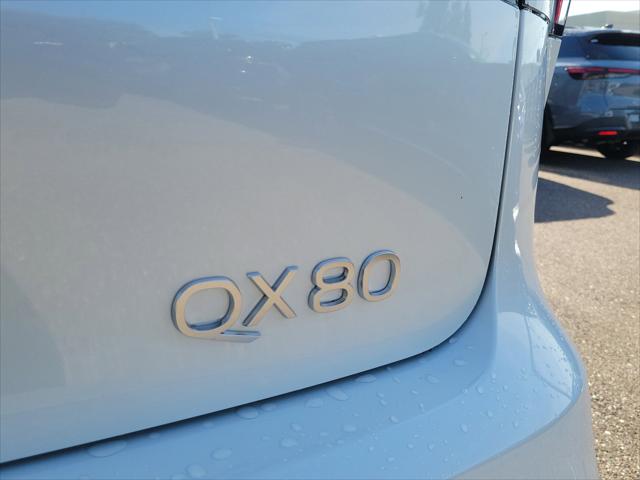 2026 INFINITI QX80 LUXE