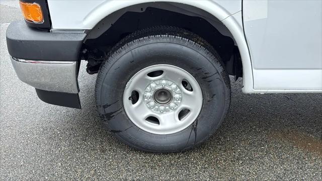 2026 GMC Savana Cargo 3500 Extended Wheelbase, Work Van, RWD