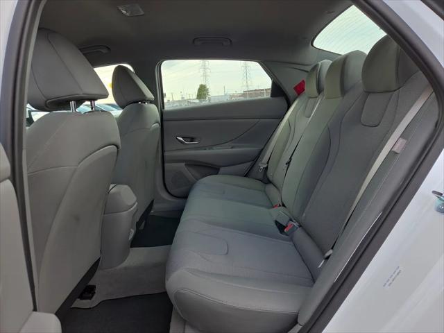 2026 Hyundai Elantra SE