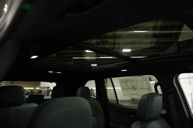 2026 GMC Acadia AT4 AWD