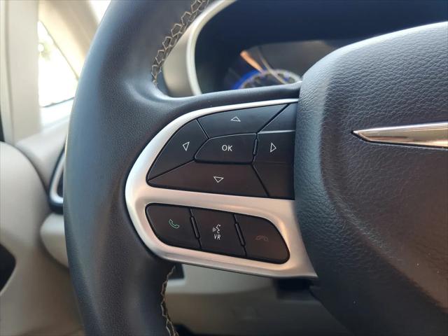 2022 Chrysler Voyager LX