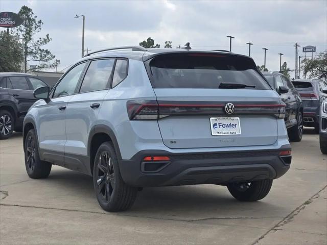 2026 Volkswagen Taos SE Black