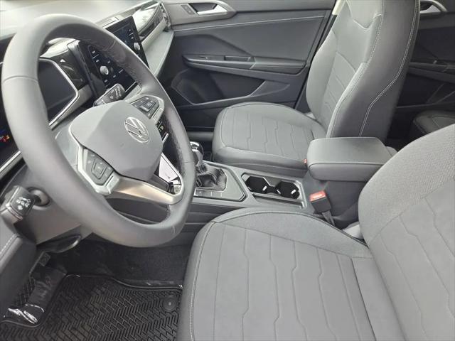 2026 Volkswagen Taos SE Black