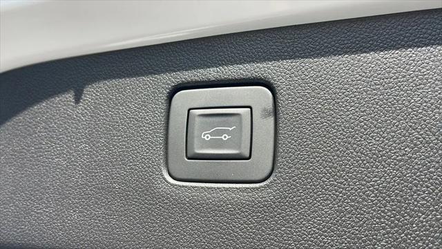 2026 Buick NV Preferred FWD