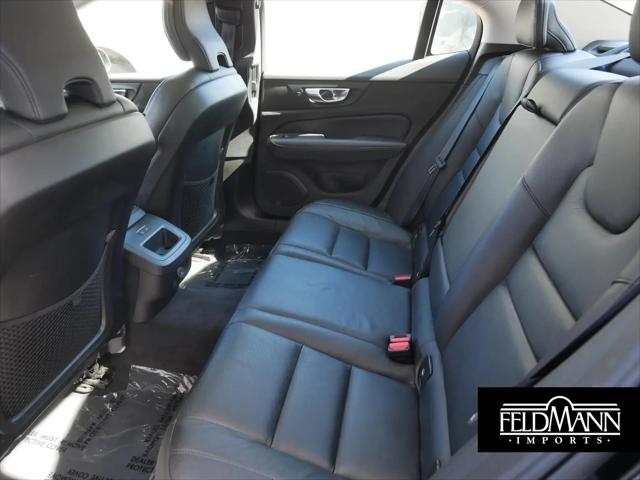2024 Volvo S60 B5 Plus Dark Theme