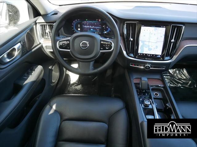 2024 Volvo S60 B5 Plus Dark Theme