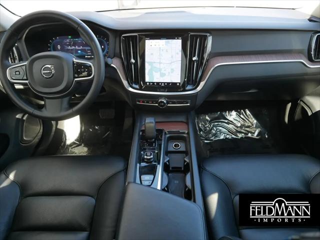 2024 Volvo S60 B5 Plus Dark Theme