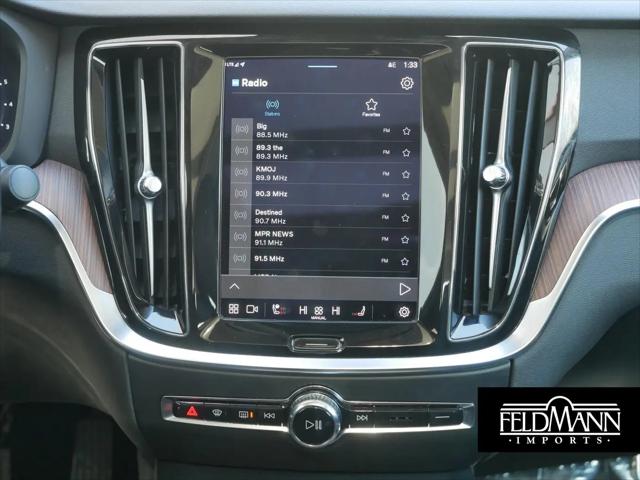 2024 Volvo S60 B5 Plus Dark Theme