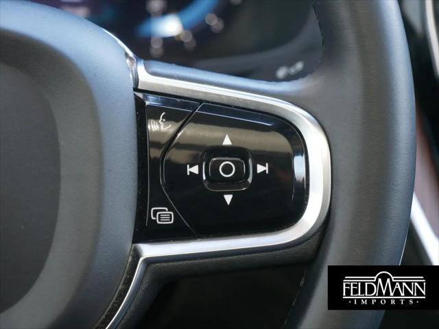 2024 Volvo S60 B5 Plus Dark Theme