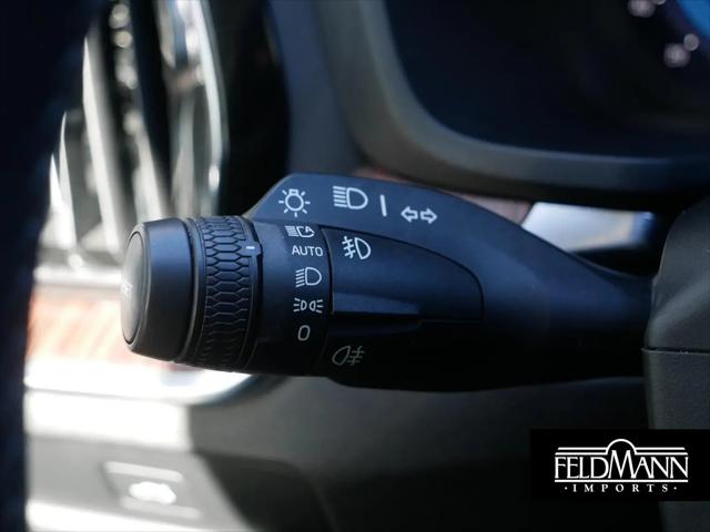 2024 Volvo S60 B5 Plus Dark Theme