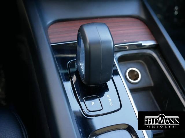 2024 Volvo S60 B5 Plus Dark Theme