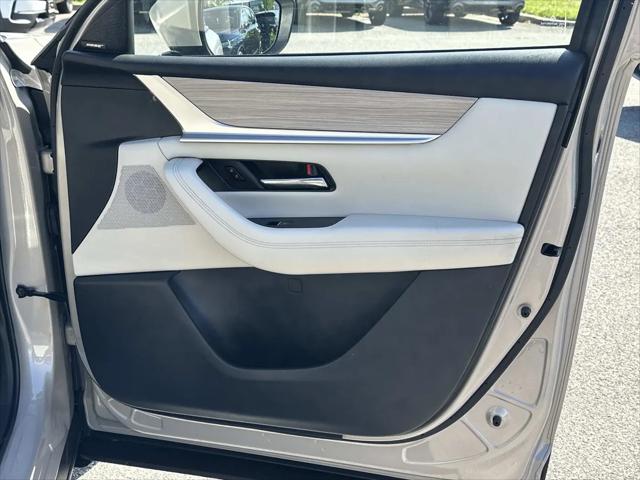 2024 Mazda X-90 Premium Plus