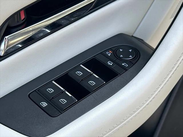 2024 Mazda X-90 Premium Plus