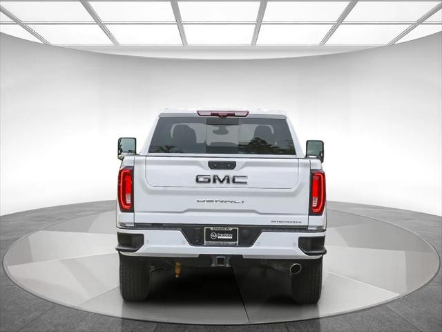 2022 GMC Sierra 2500HD 4WD Crew Cab Standard Bed Denali